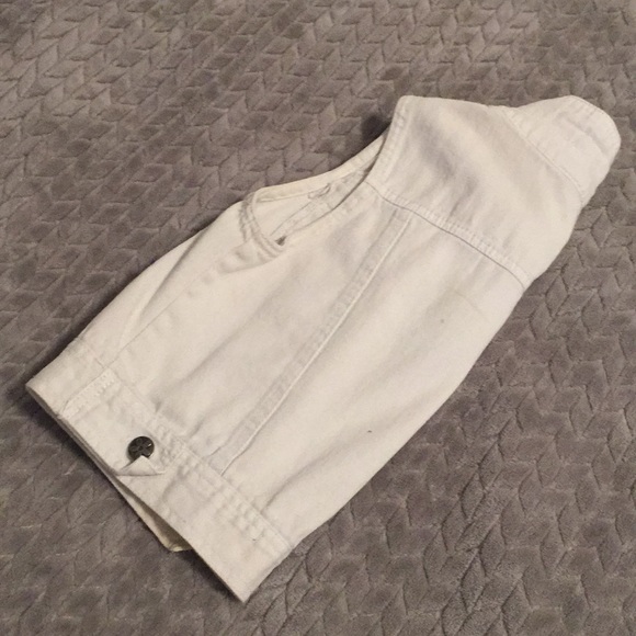 Short Jean Jacket - Picture 2 of 3